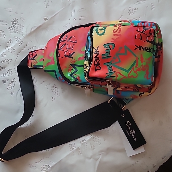 New Urban Crossbody - Picture 1 of 5